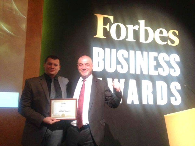 Веселин Георгиев и Светлозар Пертов_JobTiger_Forbes Awards 2014