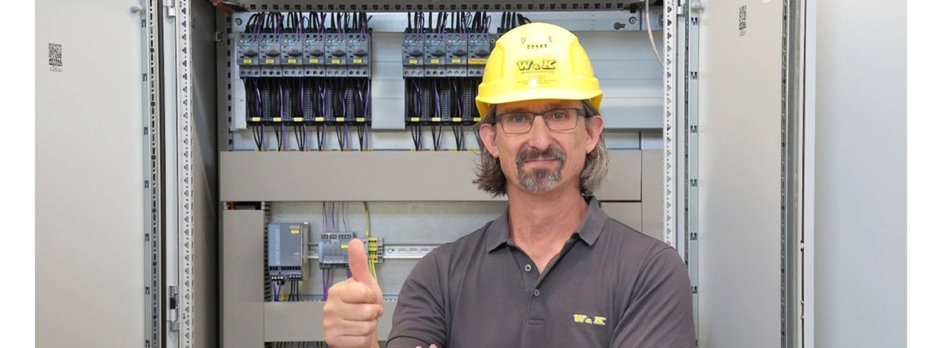 �������� ������ / ������� (�/�/�) Service Technician / Fitter (m/f/d)