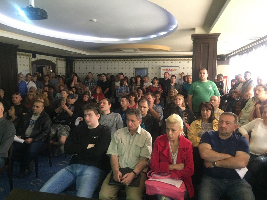 Над 200 търсещи работа в Пазарджик дойдоха на среща с работодатели от Тракия икономическа зона, предстои среща в Съединение
