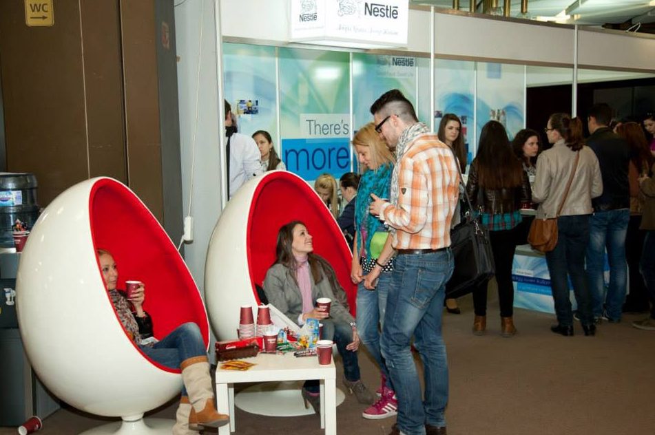 Нестле България отново със „CV клиника“ по време на „Национални дни на кариерата“