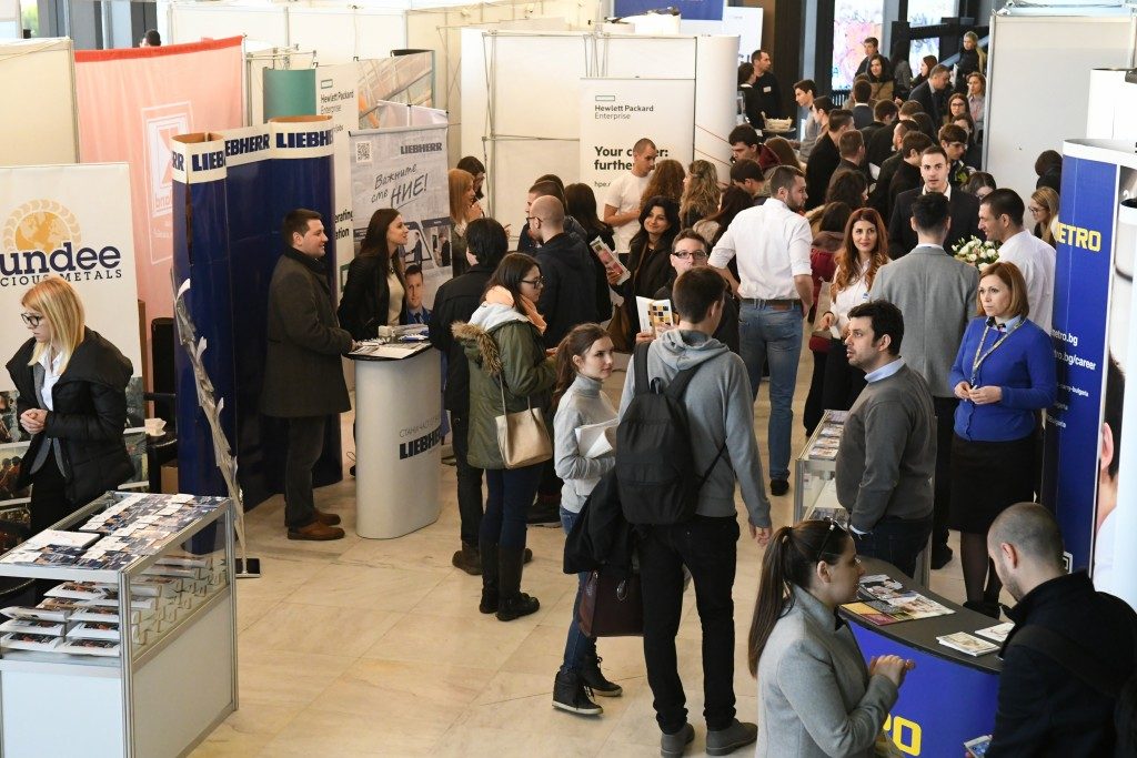 В София над 120 компании предложиха работа и стаж за младежи и студенти